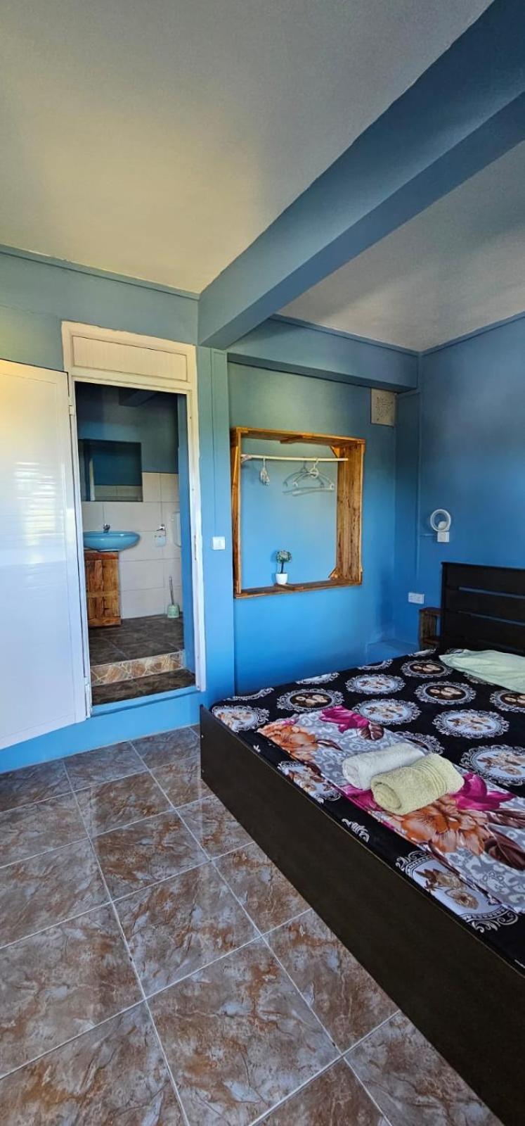 Tilapasse Resto & Guest House Port South East Extérieur photo